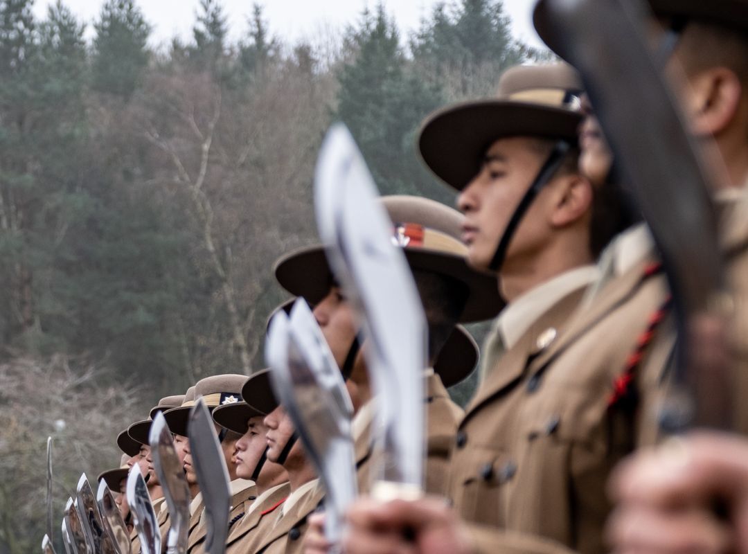 ejercito nepali con khukuris vivirnepal.com